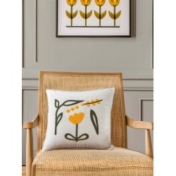 Ленена калъфка с ръчна бродерия 43/43 Yellow Tulip