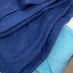 Поларено одеяло за дома и пътувания Izzy Navy Blue 150/200